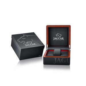 Die Uhren vonJaguar werden in eleganten Boxen geliefert, in denen Sie Ihre Uhr aufbewahren können, wenn Sie sie nicht benutzen.